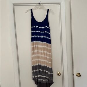 Elegant Tie-Dye Maxi Dress
